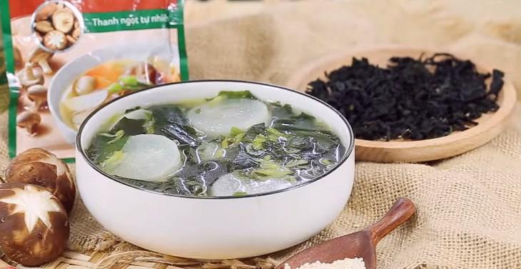 Canh rong biển củ cải chay