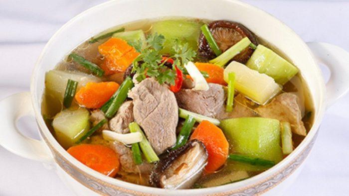 Canh vịt trắng bí xanh