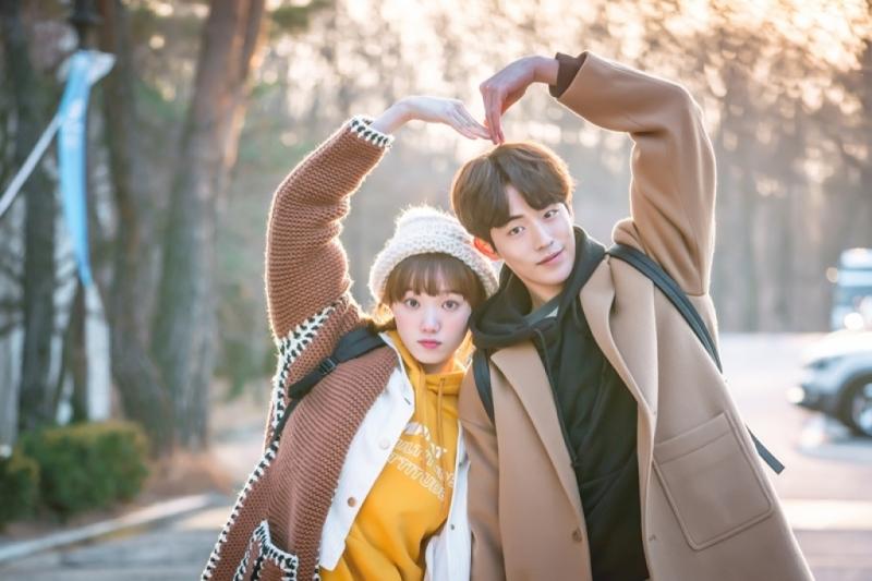 Lee Sung Kyung và Nam Joo Hyuk là cặp gà bông