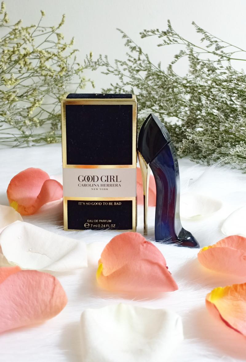 Ai cũng bị thuyết phục bởi vẻ đẹp từ ngoại hình cho đến hương thơm của Carolina Herrera Good Girl.﻿