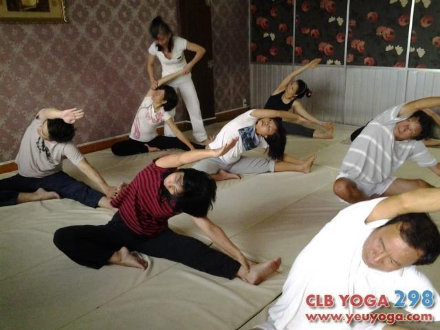 Câu lạc bộ Yoga 298