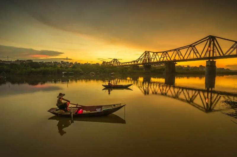 Cầu Long Biên