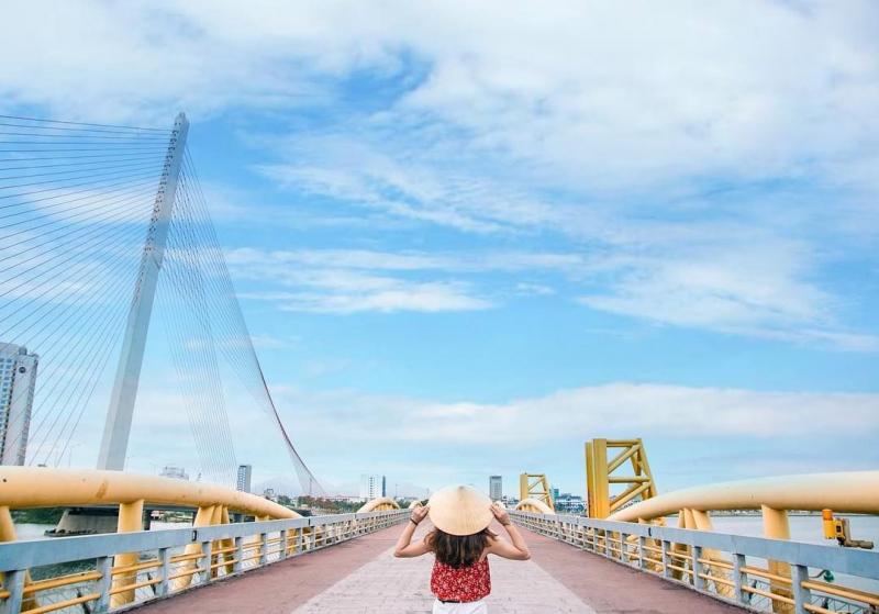 Cầu Nguyễn Văn Trỗi là cây cầu lâu đời nhất trên dòng sông Hàn Đà Nẵng.