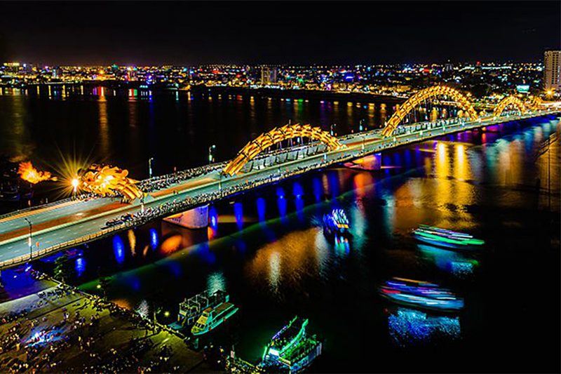 Cầu Rồng và hai bên bờ sông Hàn