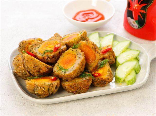 Chả cá bọc trứng muối