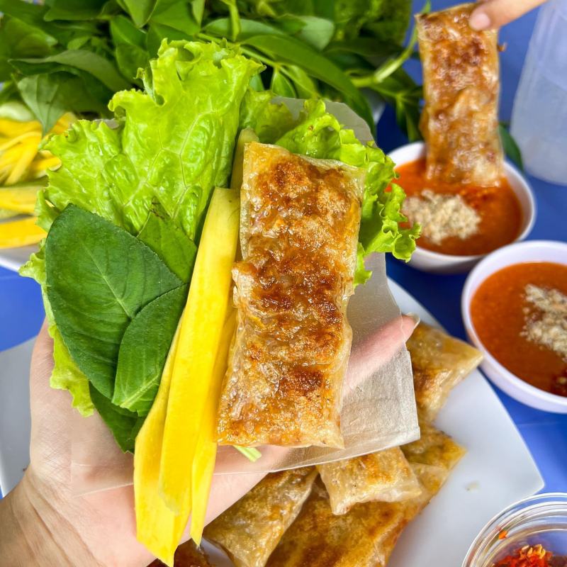 Chả Lụi Nướng Lan