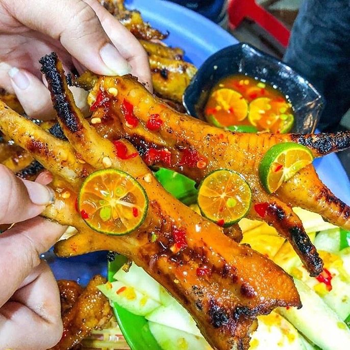 Chân gà nướng BaHong-TranCaoVan