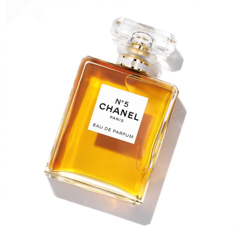 Chanel gây tranh cãi vì bán mỹ phẩm riêng cho nam giới  Làm đẹp  Việt  Giải Trí