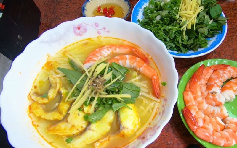 Cháo canh cá Quốc Vượng