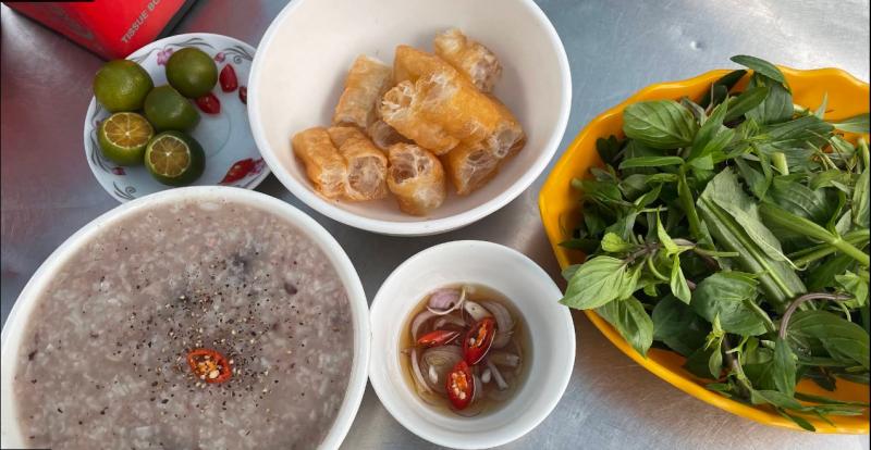 Cháo lòng Cô Nga