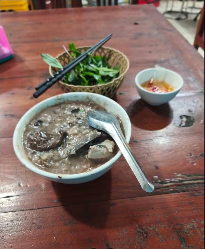 Cháo lòng Tuấn Thu (Cô Lan)