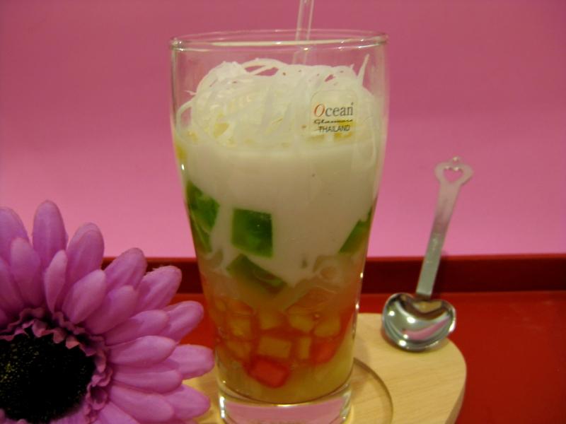 Chè Huế - Cổng viện Đa khoa