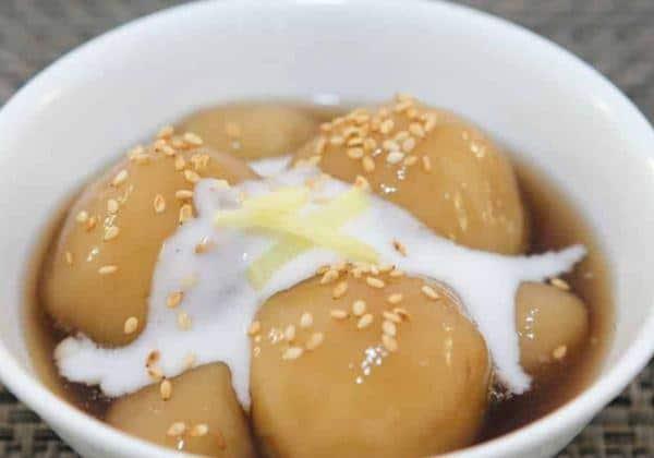 Chè trôi nước cốt dừa