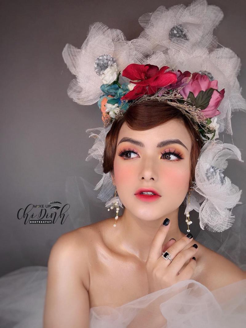 Chi Đinh Makeup Artist