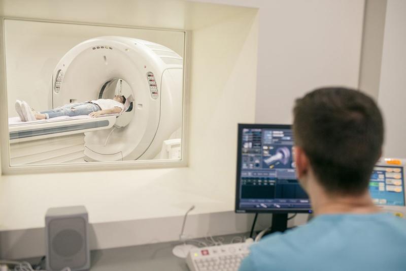 Chụp cộng hưởng từ MRI