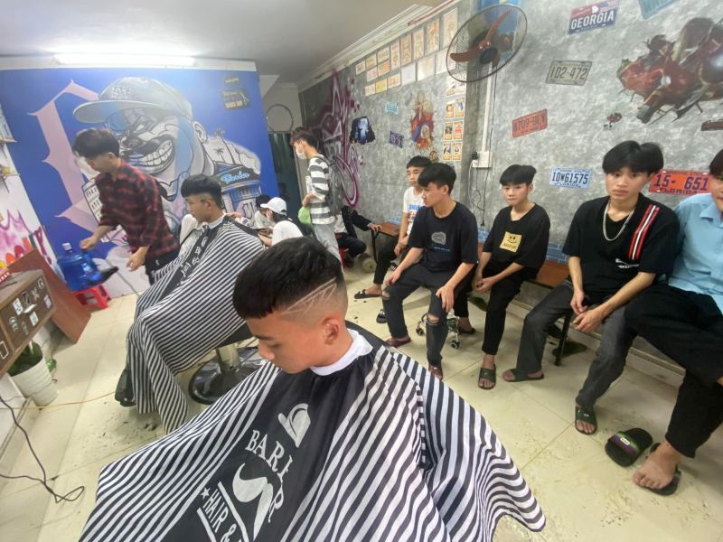 Chính BarBer Shop