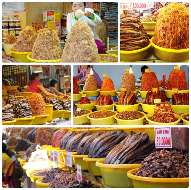 Đi chợ Châu Đốc, đứng cách xa hàng trăm mét, bạn đã ngửi thấy mùi thơm đặc trưng phát ra từ những sạp hàng ở khu chợ mắm.
