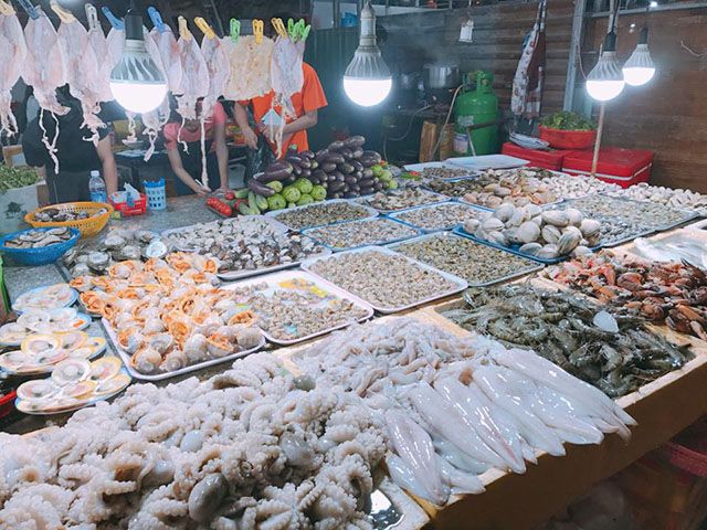 Chợ đầu mối hải sản Thanh Khê