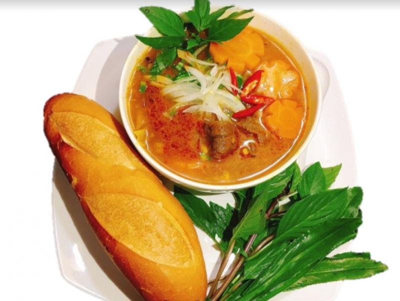 Chợ Đình Quán - Bún Bò & Bò Kho