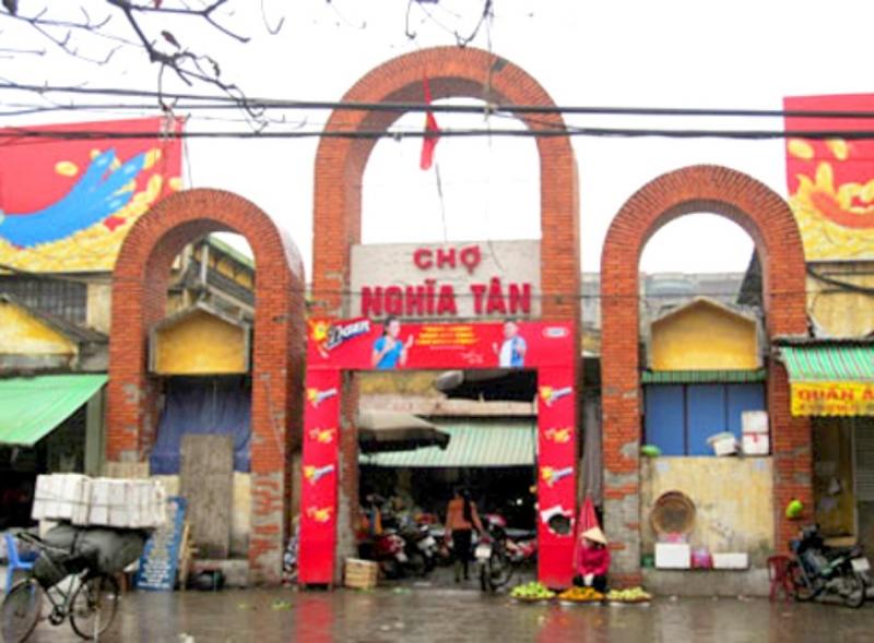 Cổng khu chợ Nghĩa Tân