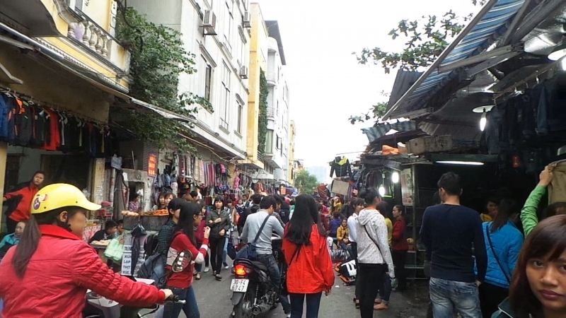 Chợ mua sắm rẻ, đẹp nhất dành cho sinh viên tại Hà Nội