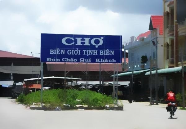 Landscape of Tinh Bien market (An Giang)