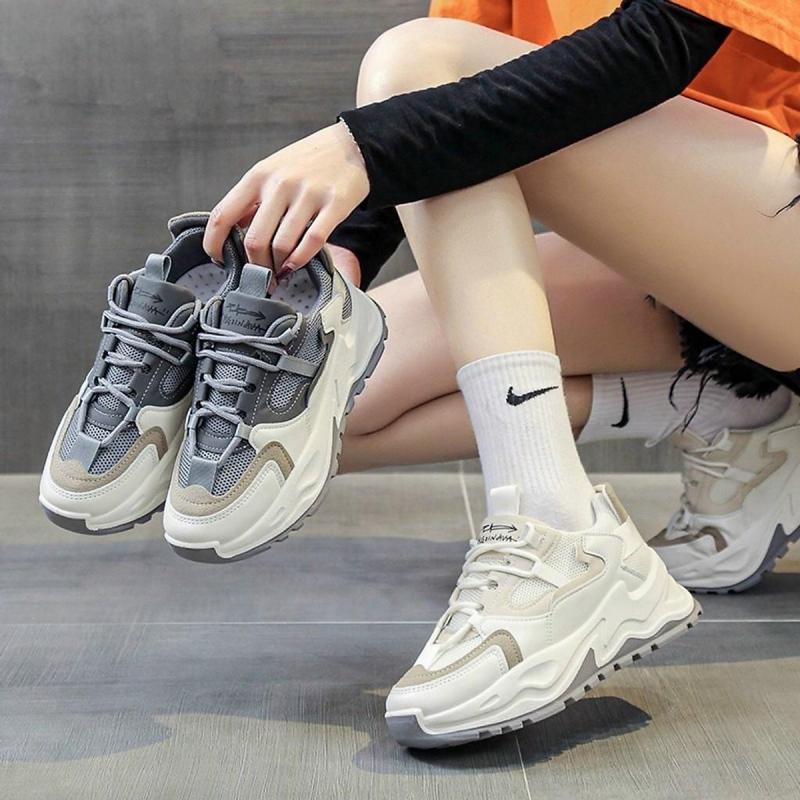 Chọn giày sneaker item ăn gian tuổi