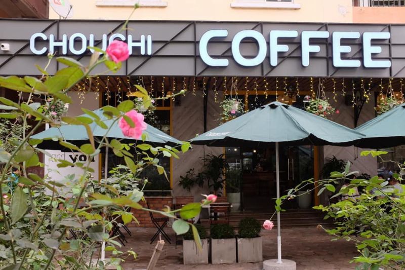 Quán cafe nào có không gian đẹp tại khu Linh Đàm?
