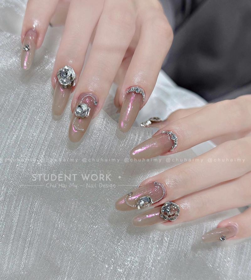 Chu Hải My Nail