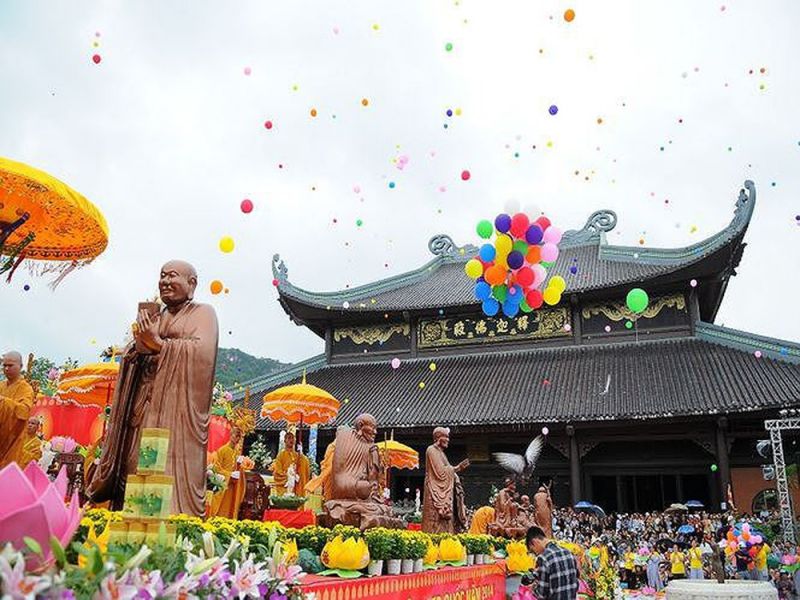 Top 8 Ngôi chùa linh thiêng nhất miền Bắc để hành hương cầu may đầu năm mới