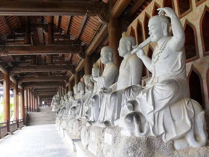 Chùa Bái Đính - Ngôi chùa có hành lang la hán dài nhất Châu Á