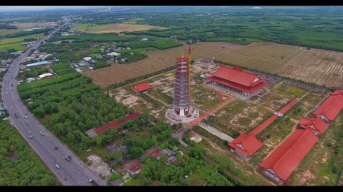 Nhìn toàn cảnh chùa Quốc Ân Khải Tường