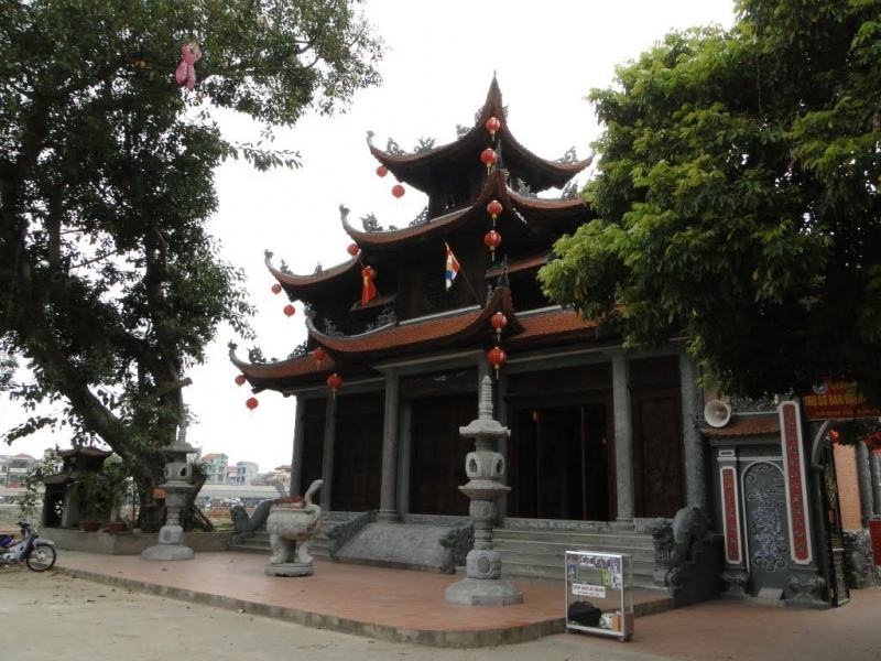 Chùa Thành Lạng Sơn có hệ thống tượng thờ bằng đồng nguyên khối nhiều nhất Việt Nam.