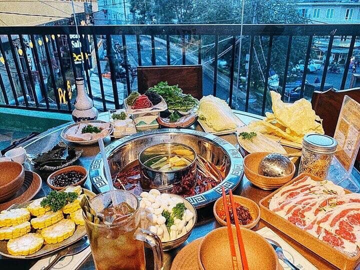 Chungking Express - Buffet Lẩu HongKong là một địa điểm tuyệt vời gây bão cho người dân cả du khách Đà Lạt trong thời gian qua