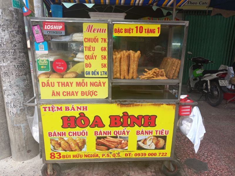 Chuối Chiên & Bánh Tiêu Chợ Hòa Bình