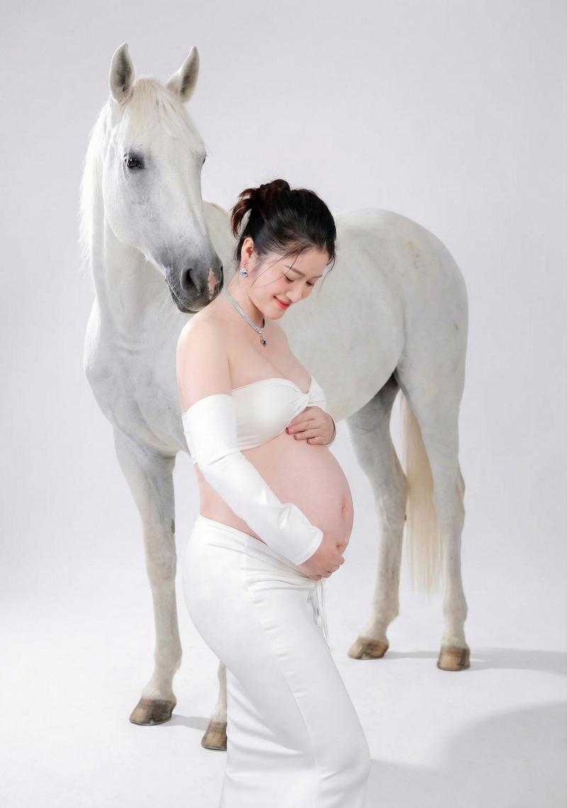 Chụp Ảnh Bầu Sophia