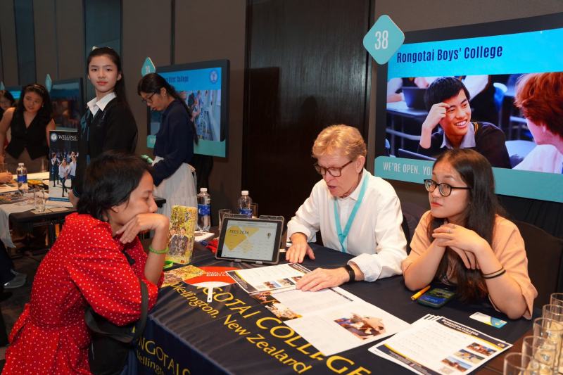 CIEC - Học bổng & Du học