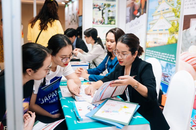 CIEC - Học bổng & Du học