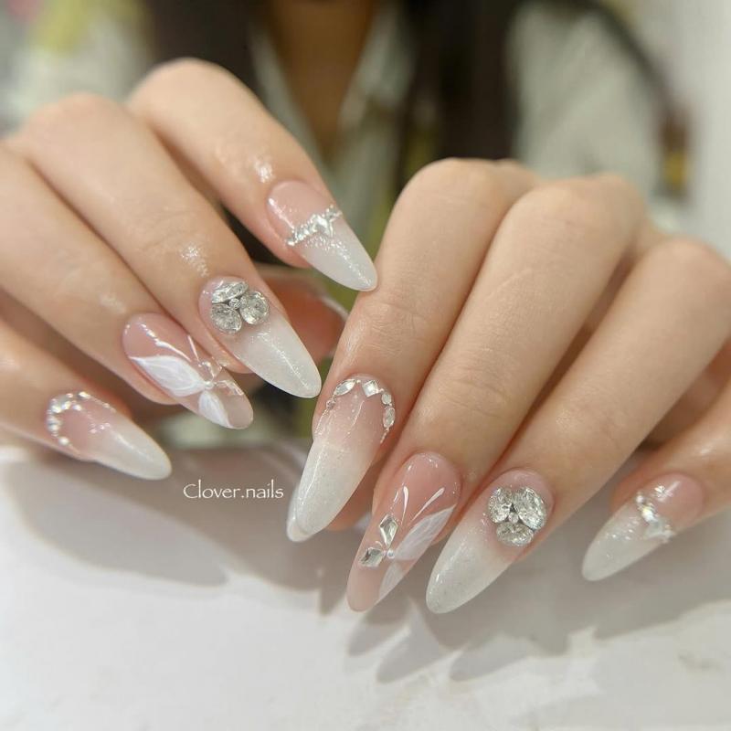 Clover.nails