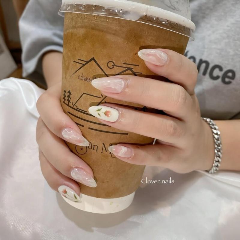 Clover.nails
