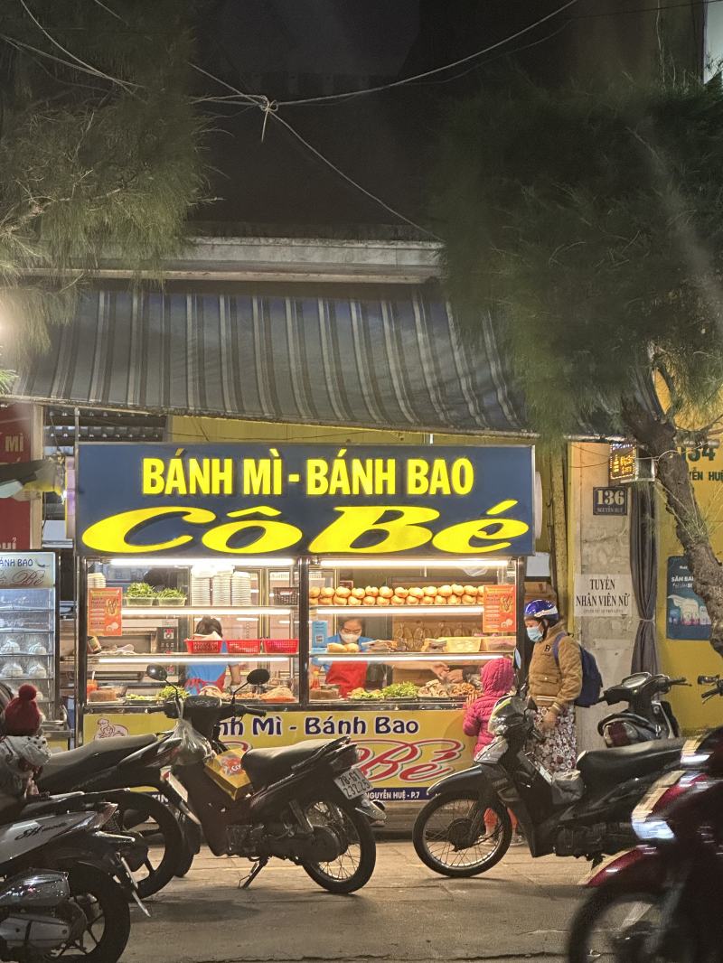 Cô Bé - Bánh Mì Bánh Bao CS2