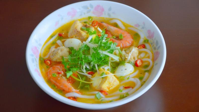 Cô Út Gấm Bánh Canh Cá Lóc - Sinh Tố & Nước Ép