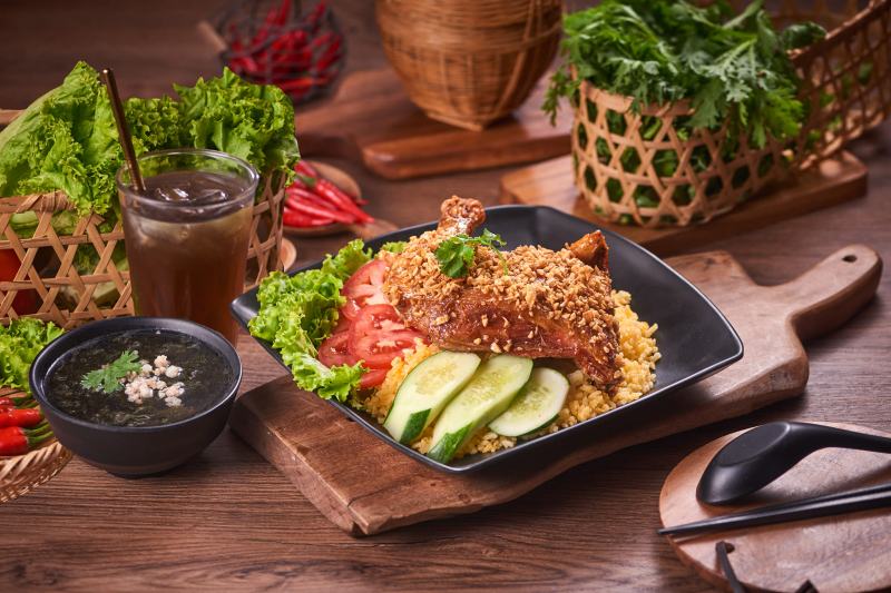 Cơm Gà Xối Mỡ 142