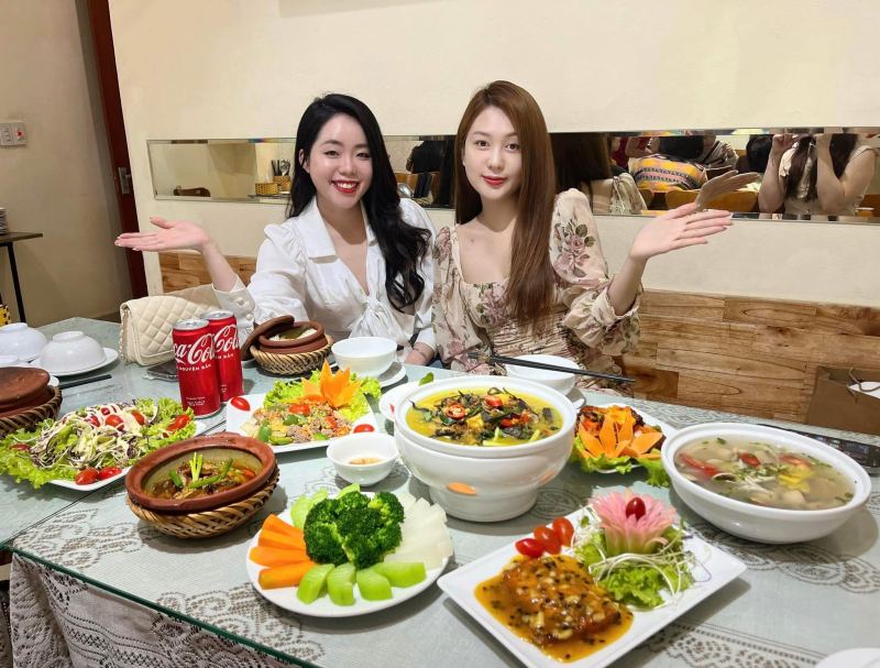 Cơm Niêu Quý Biên