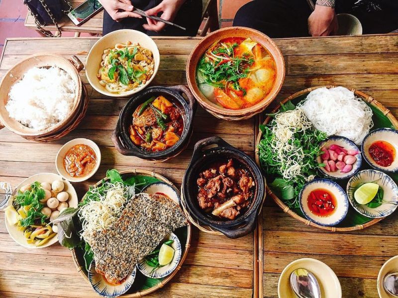 Quán ăn ẩm thực miền Trung ngon, nổi tiếng ở Tp. HCM