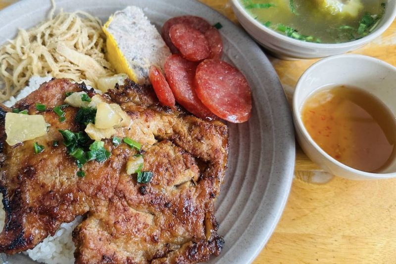 Cơm tấm Sài Gòn Nam Phương