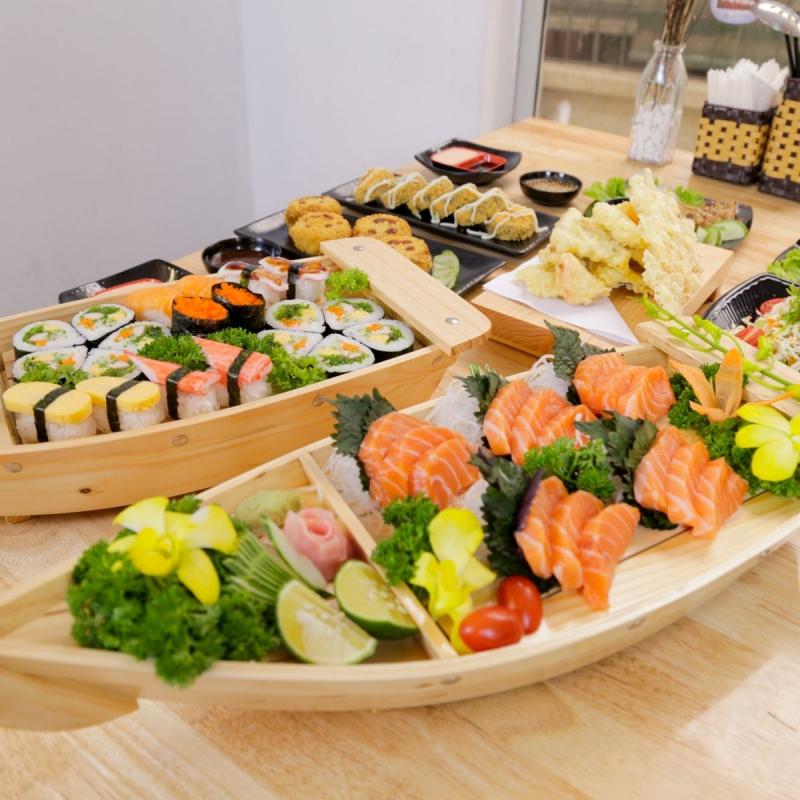 Sushi và Kimbap tại AA Sushi Cửa Bắc