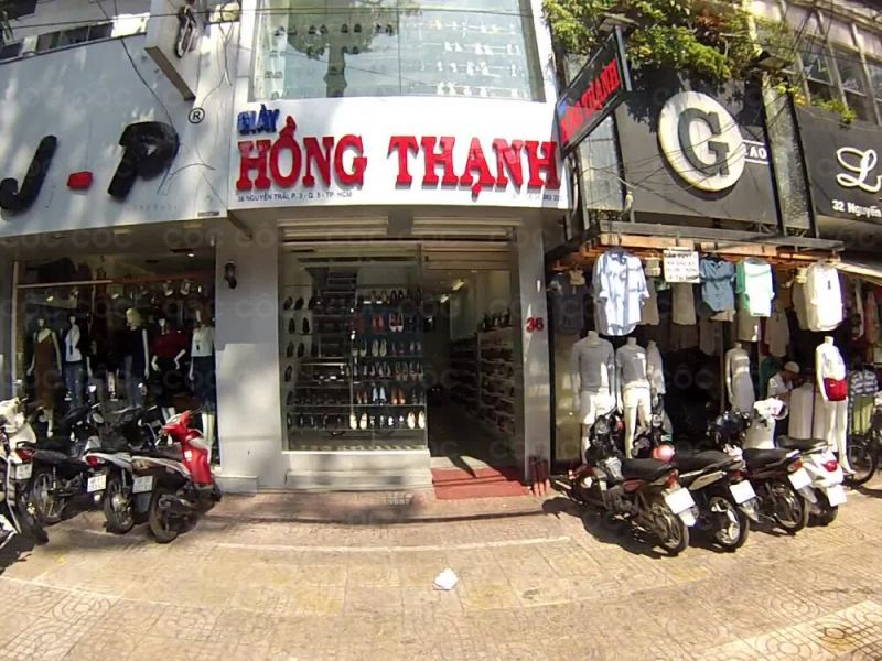 Cửa hàng giày Hồng Thạnh