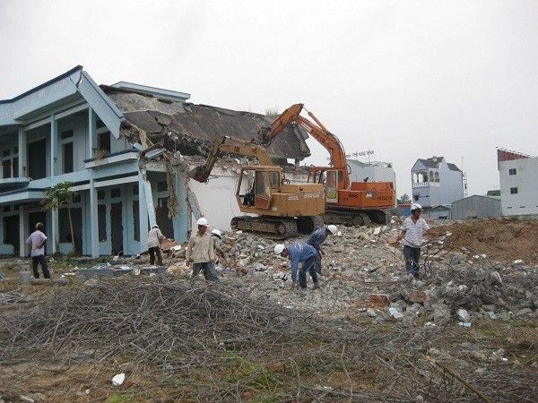 Công ty phá vỡ công trình Bomba