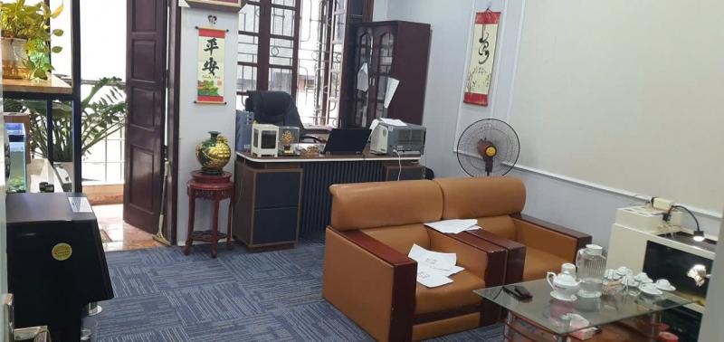Công ty thám tử Hoàng Long